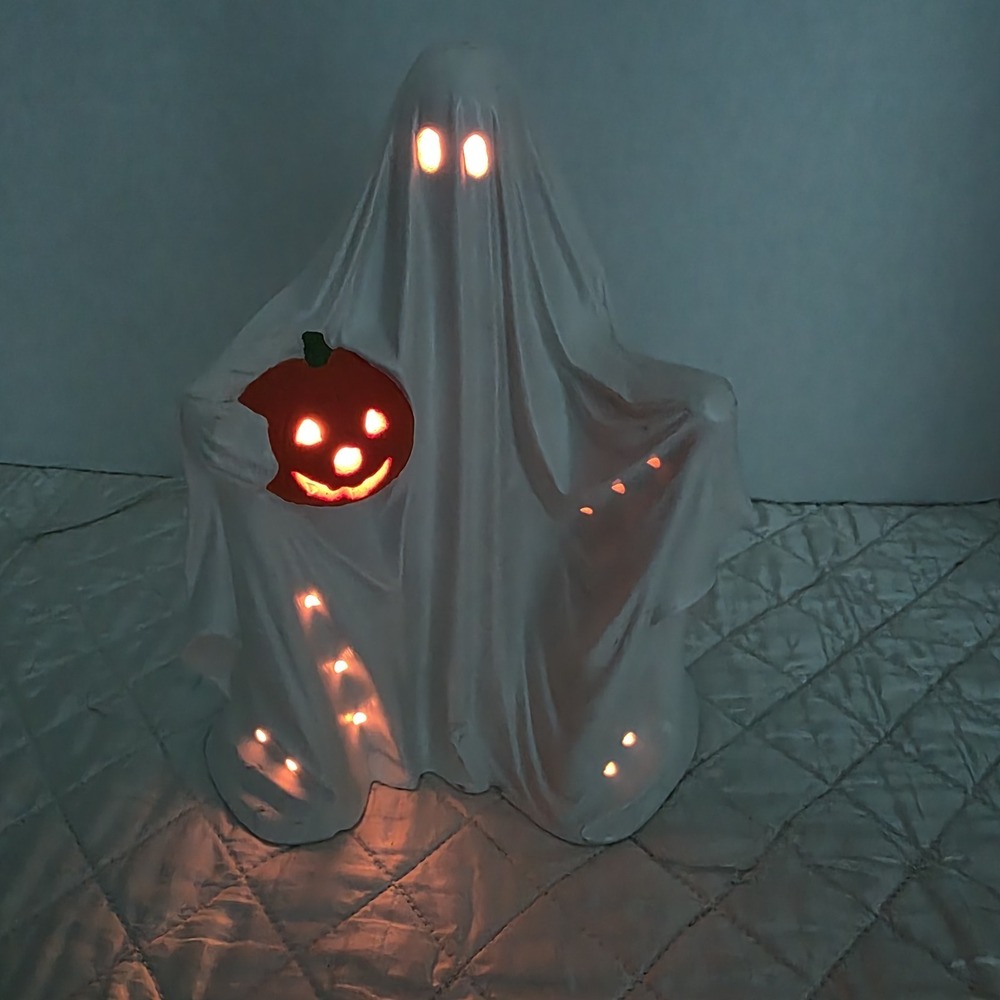 Vintage Byron Mold Ghost Holding a Jack-O-Lantern Light-Up Ceramic Figure‎ 9.5"T